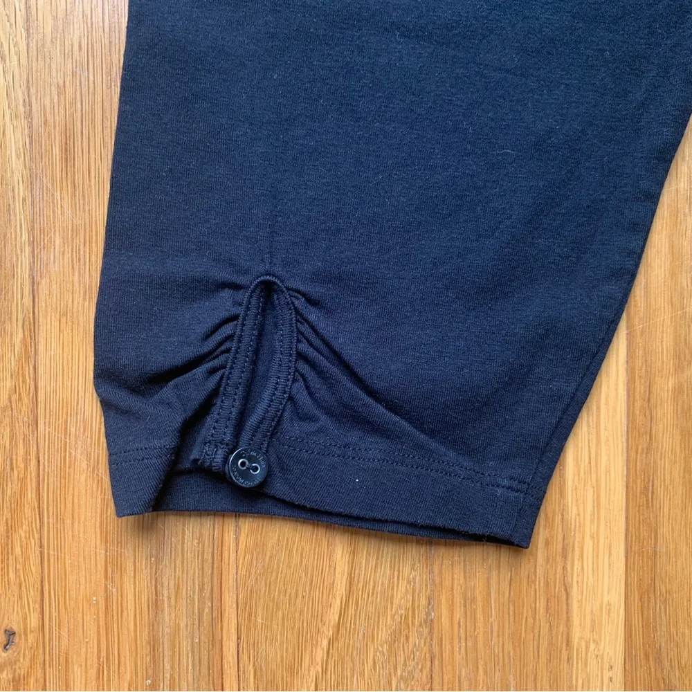 Calvin Klein Black Capris Women’s Large - Picture 7 of 7